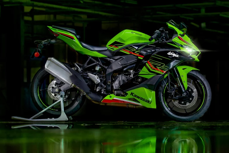 Kawasaki Ninja ZX-4R 2023 chega com t5udo