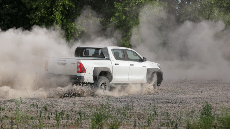 Hilux GR-SPORT: A melhor mistura de resistência da Toyota