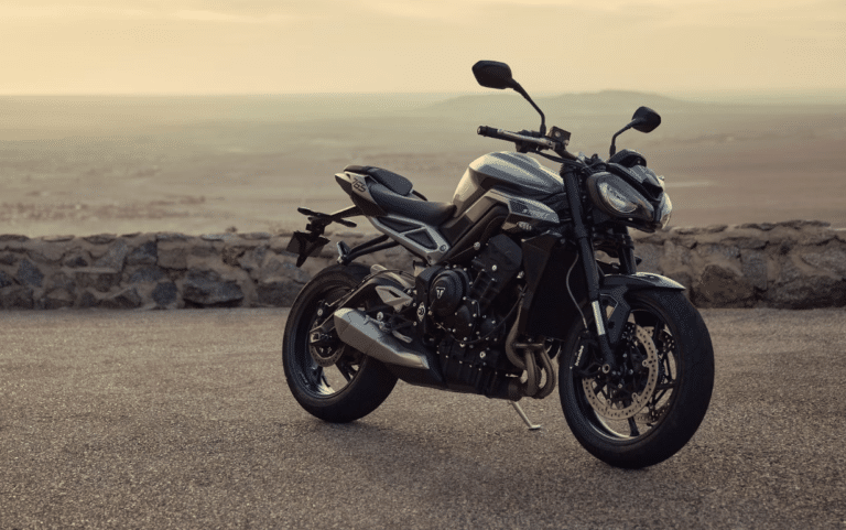 Triumph Street Triple 765 R 2024: desempenho, preço e fotos